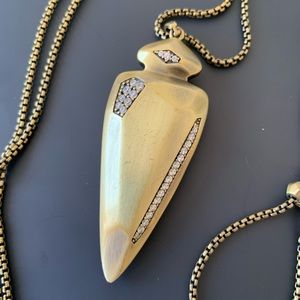 Kendra Scott Staley Arrowhead Pendant Necklace